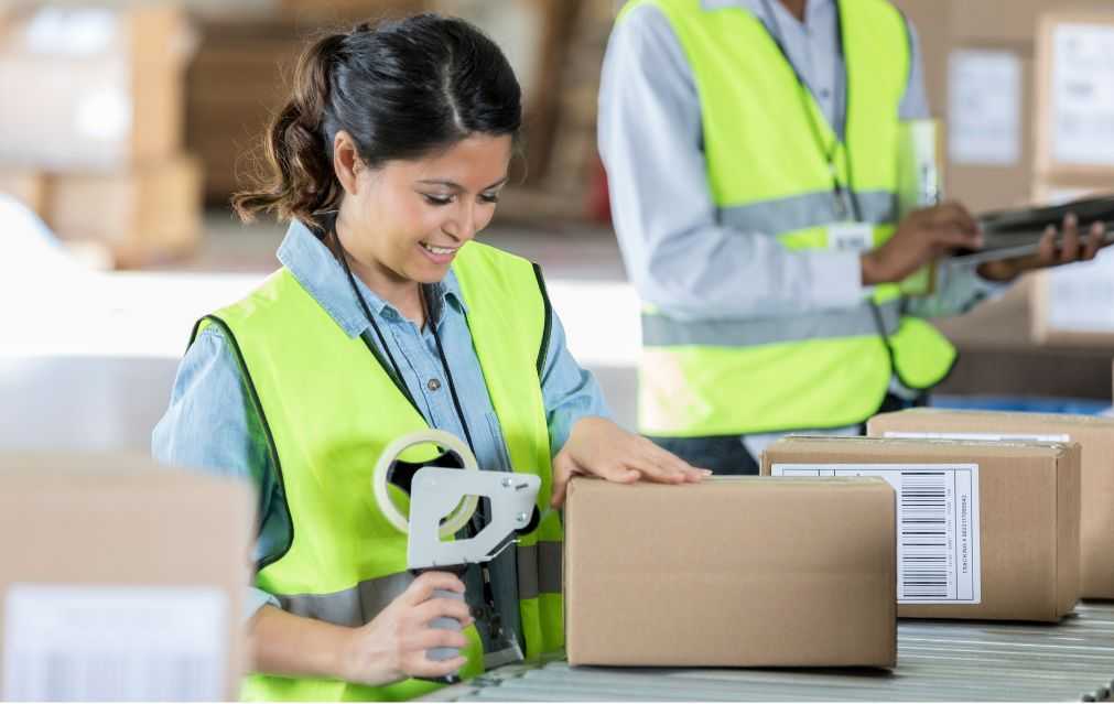 Customer support team of Delpick Packers and Movers Chandigarh